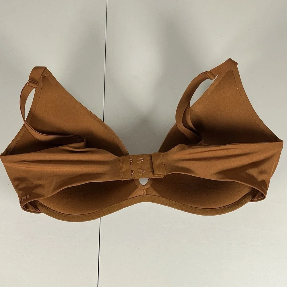 SKIMS Bronze Brown Wireless Form Push Up Plunge Bra size 38D EUC‎